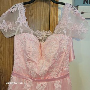 Pink Bridemaid's Dress NWOT High/Low with lace